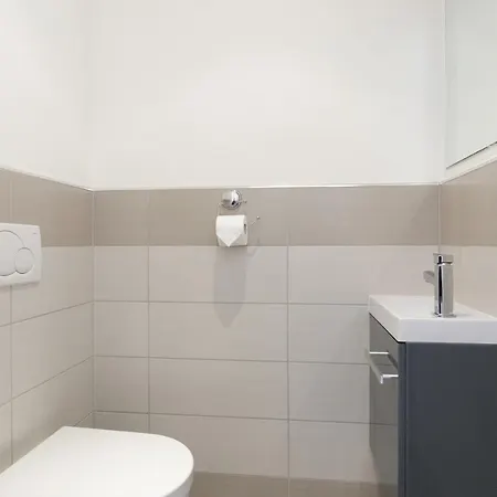 Doris Yourhosthelper Apartamento *