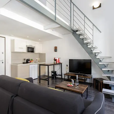 Doris Yourhosthelper Apartman