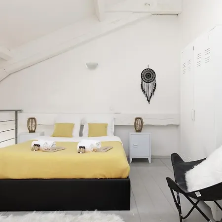 Doris Yourhosthelper * كان